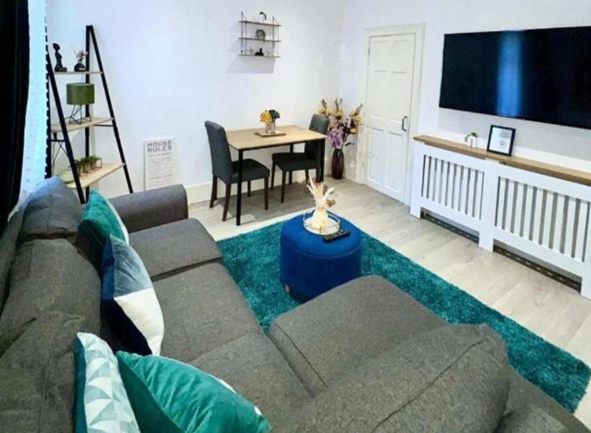 Strood Home-Sleeps 6-Great For Groups & Families Rochester  Zewnętrze zdjęcie