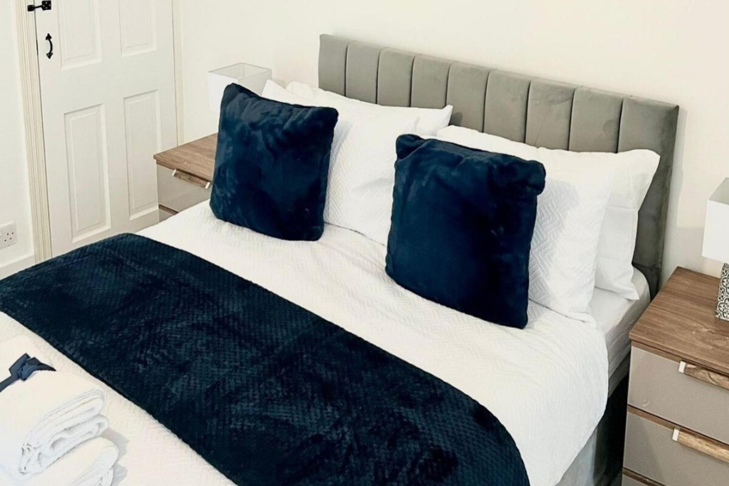 Strood Home-Sleeps 6-Great For Groups & Families Rochester  Zewnętrze zdjęcie